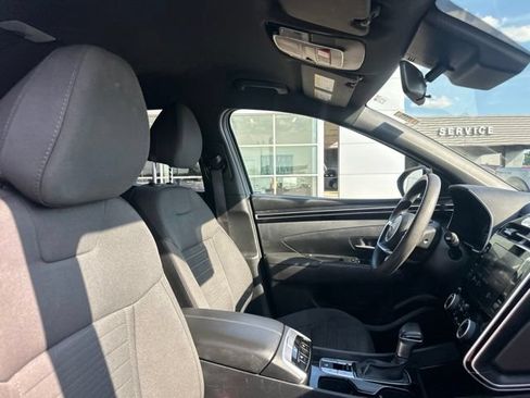 Used 2023 Hyundai Santa Cruz SEL FWD image 9