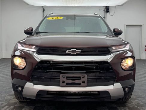 Used 2023 Chevrolet TrailBlazer LT w/ Convenience Package FWD image 11