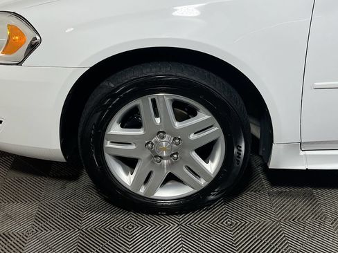 Used 2012 Chevrolet Impala LT w/ LT Sunroof Package FWD image 27