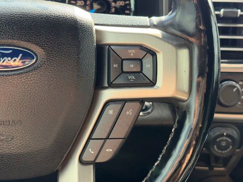 Used 2017 Ford F150 Platinum w/ Equipment Group 701A Luxury AWD/4WD image 13