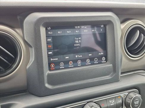 Used 2019 Jeep Wrangler Unlimited Sport S AWD/4WD image 13