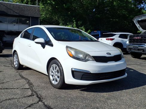 Used 2016 Kia Rio LX FWD image 4