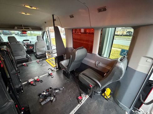 Used 2017 Ford Transit 350 XL image 35