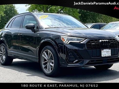 Used 2023 Audi Q3 2.0T Premium Plus w/ Premium Plus Package AWD/4WD image 9