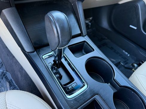 Used 2018 Subaru Outback 2.5i Limited image 18