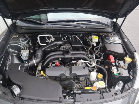Used 2018 Subaru Outback 2.5i Premium AWD/4WD image 38
