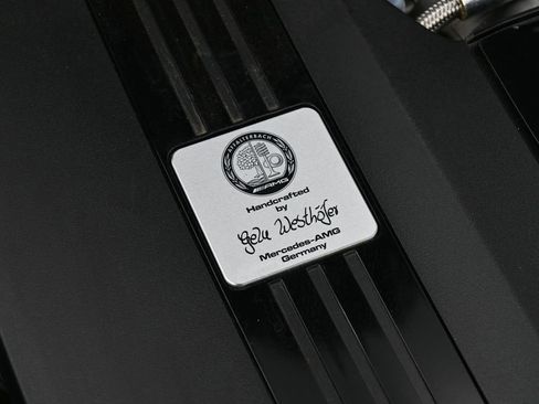 Used 2025 Mercedes-Benz AMG GT 63 image 33