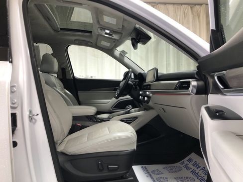Used 2022 Kia Telluride SX w/ SX Prestige Package image 42