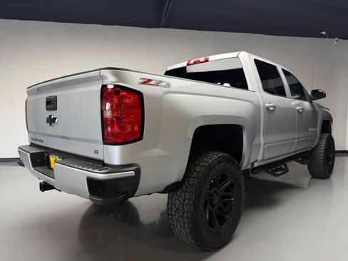 Used 2017 Chevrolet Silverado 1500 LT w/ All Star Edition AWD/4WD image 4