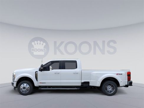 New 2026 Ford F450 XLT w/ XLT Premium Package image 4
