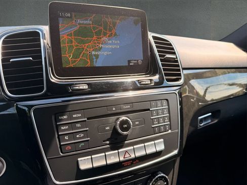 Used 2018 Mercedes-Benz GLE 350 4MATIC image 17