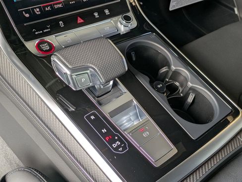 New 2025 Audi RS Q8 performance image 7