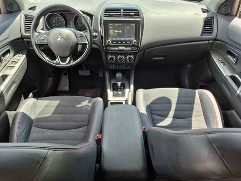 Used 2025 Mitsubishi Outlander Sport SE AWD/4WD image 25