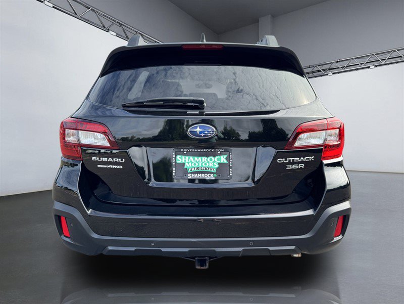 Used 2018 Subaru Outback 3.6R Limited AWD/4WD image 6