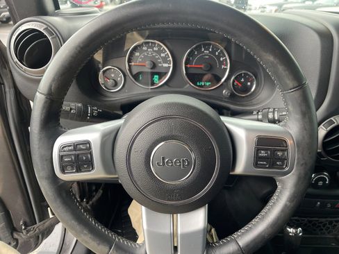 Used 2016 Jeep Wrangler Unlimited Sport AWD/4WD image 25