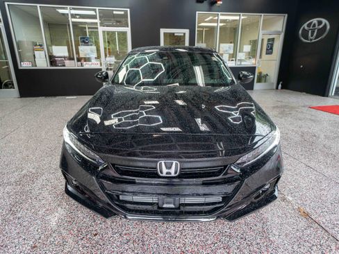 Used 2021 Honda Accord Sport image 6