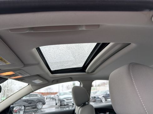 Used 2020 Honda Civic EX image 18