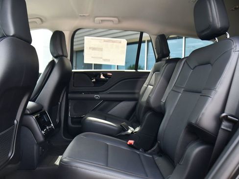New 2026 Lincoln Aviator AWD image 23
