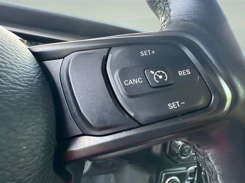 Used 2022 Jeep Wrangler Unlimited Sport AWD/4WD image 24