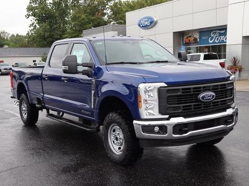 New 2026 Ford F350 XL w/ XL Off-Road Package image 2