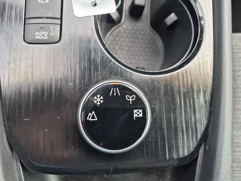Used 2023 Nissan Rogue SV AWD/4WD image 22