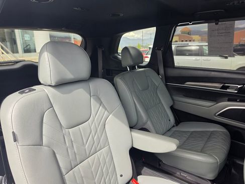 Used 2024 Kia Telluride EX X-Line image 17