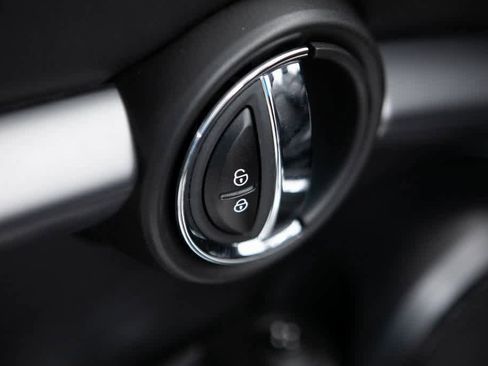 Used 2022 MINI Cooper S image 18