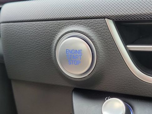 Used 2025 Hyundai Sonata SEL FWD image 31
