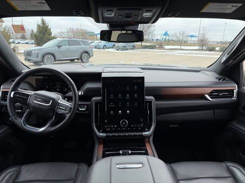 Used 2025 GMC Yukon Denali image 18