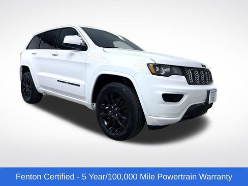 Used 2022 Jeep Grand Cherokee Laredo X AWD/4WD image 1