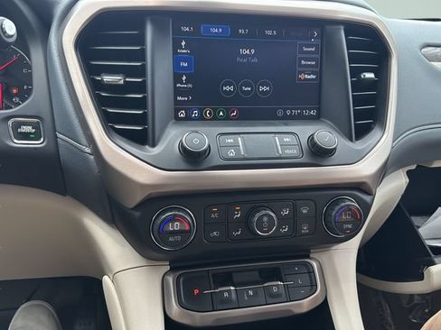 Used 2020 GMC Acadia Denali w/ Denali Ultimate Package AWD/4WD image 41