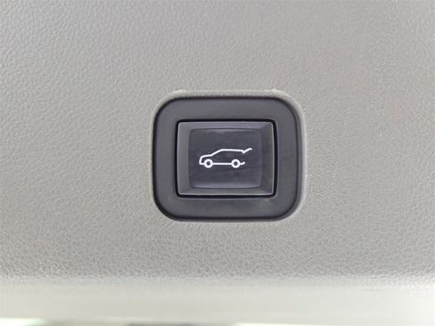 Certified 2023 Cadillac XT6 Premium Luxury w/ Technology Package image 10