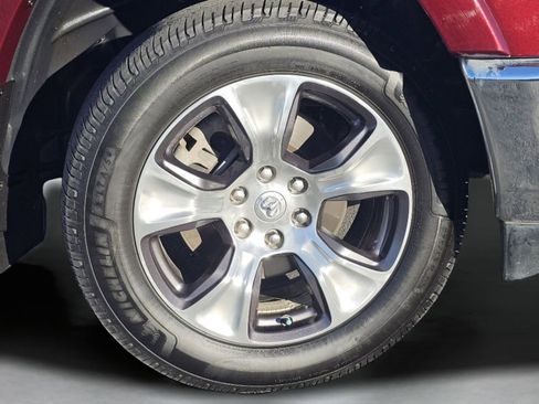 Used 2019 RAM 1500 Laramie image 34