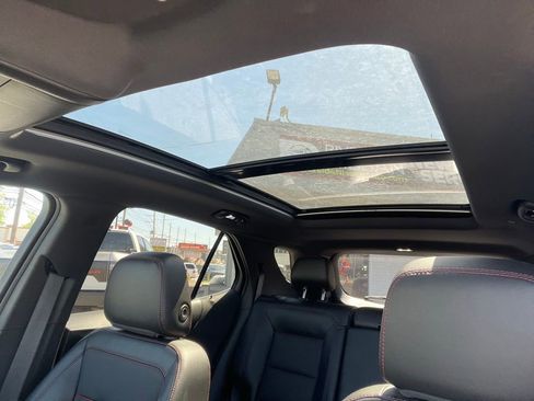 Used 2023 Chevrolet Equinox RS w/ RS Leather Package AWD/4WD image 26