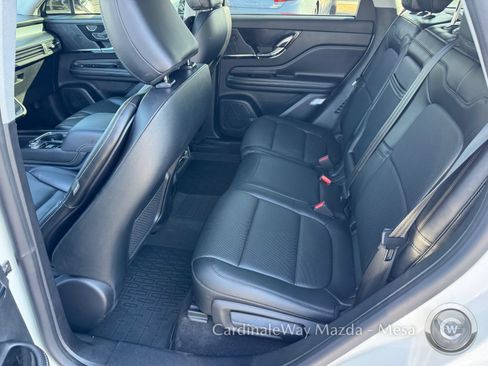 Used 2022 Lincoln Corsair AWD w/ Premium Package image 15