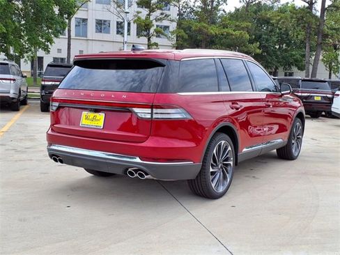 New 2025 Lincoln Aviator Reserve w/ Illumination Package image 2