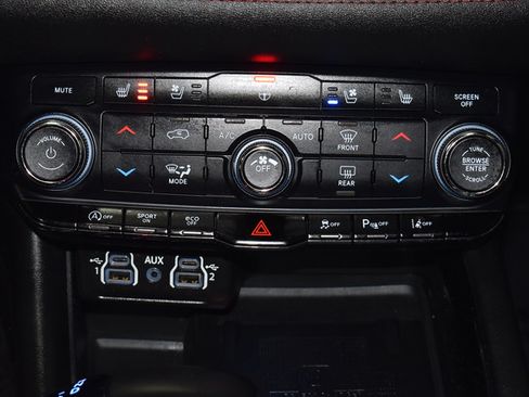 Used 2024 Dodge Durango Citadel AWD/4WD image 32
