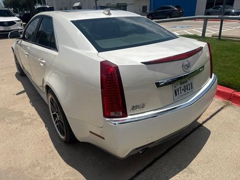 Used 2011 Cadillac CTS Luxury RWD image 7