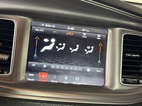 Used 2023 Dodge Charger SXT RWD image 19