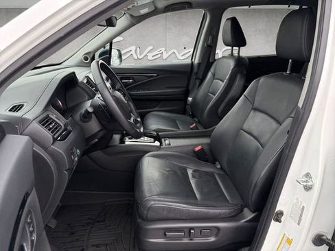 Used 2022 Honda Pilot Touring image 19