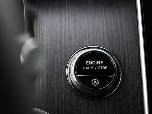 Used 2026 Mercedes-Benz GLC 300 GLC 300 image 24