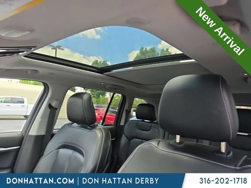 Used 2022 Jeep Grand Cherokee Limited 4xe w/ Luxury Tech Group II AWD/4WD image 13