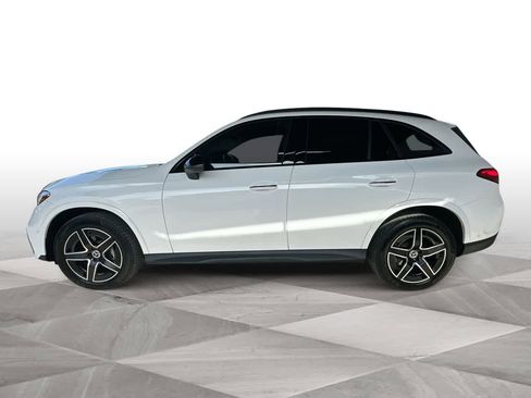 Used 2025 Mercedes-Benz GLC 300 4MATIC image 5