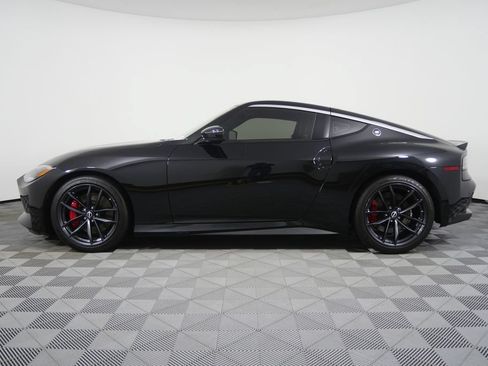 Used 2024 Nissan Z Performance w/ Floor Mat Package RWD image 7