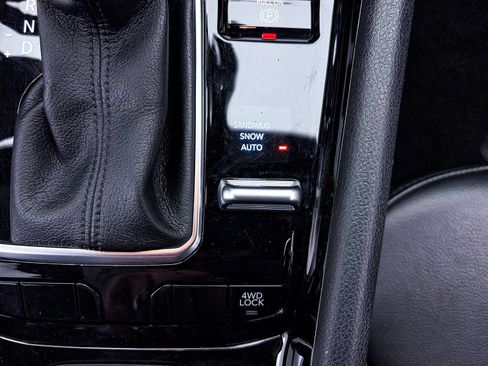 Used 2023 Jeep Compass Latitude AWD/4WD image 23