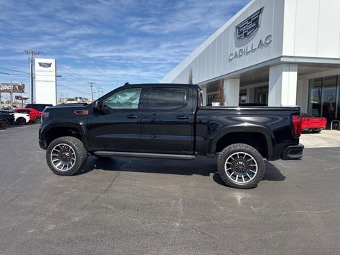 Used 2024 GMC Sierra 1500 AT4 w/ Technology Package image 9