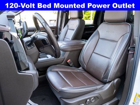 Used 2025 GMC Sierra 3500 Denali w/ Denali Reserve Package AWD/4WD image 16