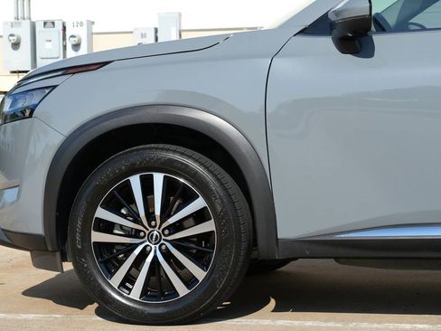 Used 2023 Nissan Pathfinder Platinum FWD image 25