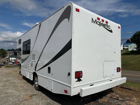 Used 2017 Ford E-350 and Econoline 350 Super Duty w/ Motorhome Prep Package RWD image 12
