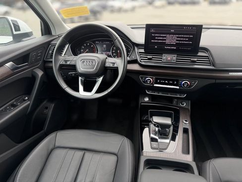 Used 2023 Audi Q5 Premium w/ Convenience Package AWD/4WD image 11
